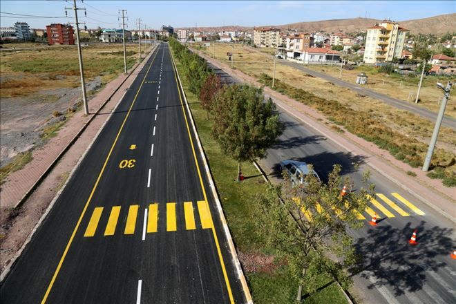 Hürriyet Ana Yolu Pırıl Pırıl Oldu