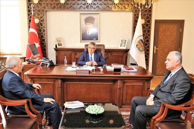 AKTÜSDER´den Vali Pekmez´e ziyaret