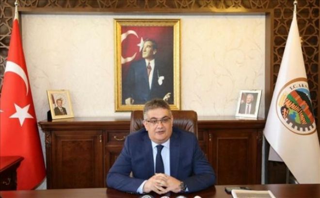 Vali Pekmez Öğretmenlerimizin ´´Öğretmenler günü nü