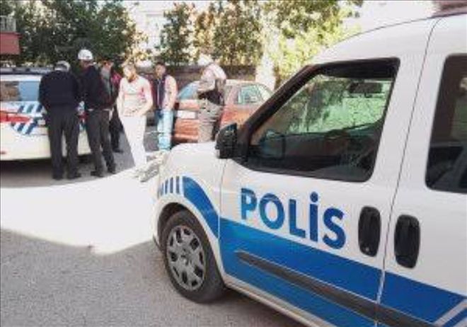 Aksaray´da Ehliyetsiz Sürücü Polis´ten Kaçamadı