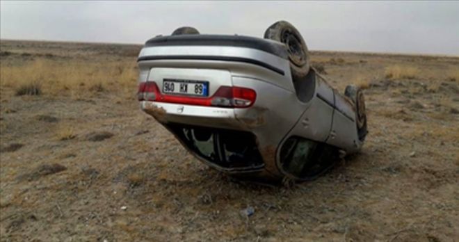 TAKLA ATAN OTOMOBİLDEKİ3 KİŞİ YARALANDI