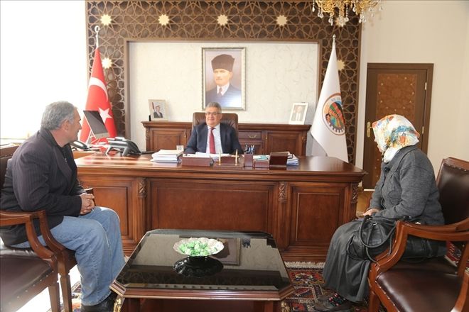 Vali Aykut Pekmez ?Halk Günü´ Toplantısında vatandaşların sorunlarını dinliyor