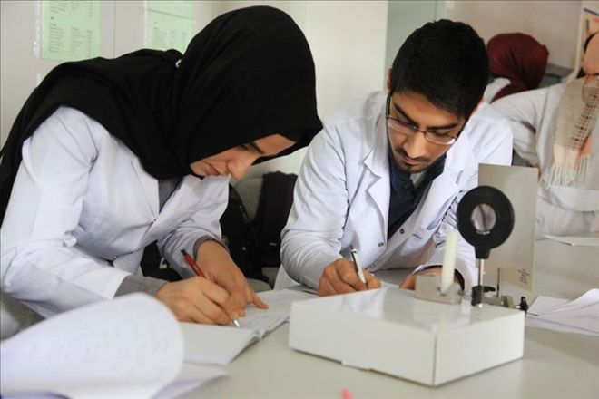 ASÜ 25 BİN ÜNİVERSİTE ARASINDA İLK YÜZDE 10 DA YER ALDI