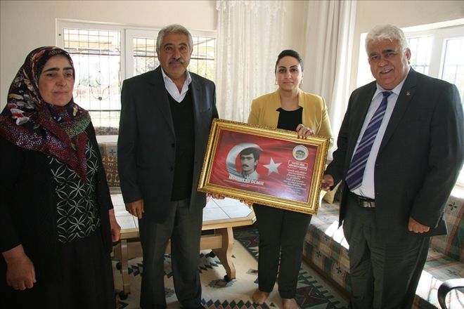 YEŞİM PEKMEZ ORTAKÖY´DE ŞEHİT AİLELERİNİ ZİYARET ETTİ