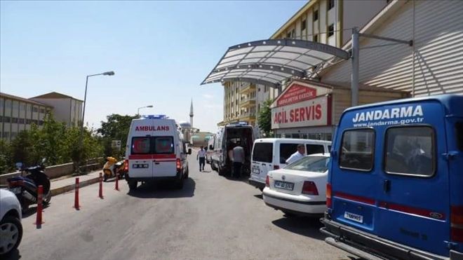 Otomobilin Çarptığı Genç Bayan Ağır Yaralandı