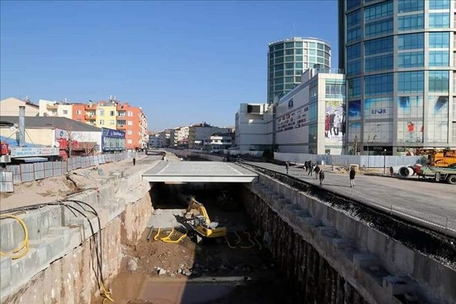 Efor Altgeçit´in Yan Yolları Açılacak