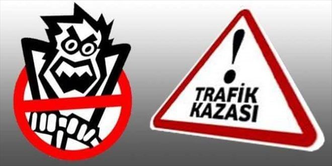 Bayan Sürücü Kaza Yaptı 2 Yaralı