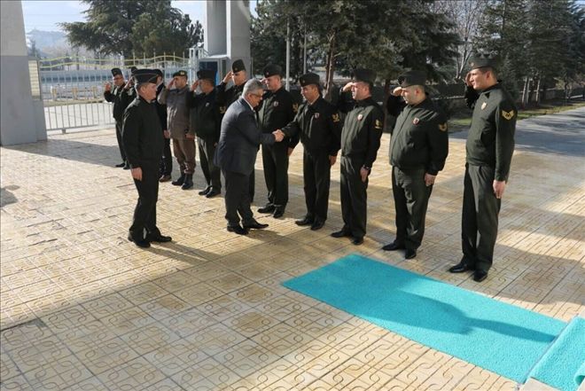 Vali Pekmez,İl Jandarma Komutanlığını Ziyaret Etti