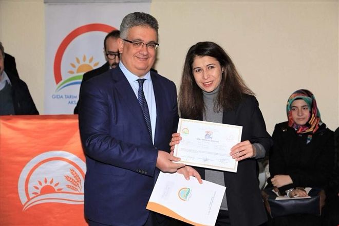 21 Kadın Süt Sığırı Yetiştiricisi Belgesi aldı