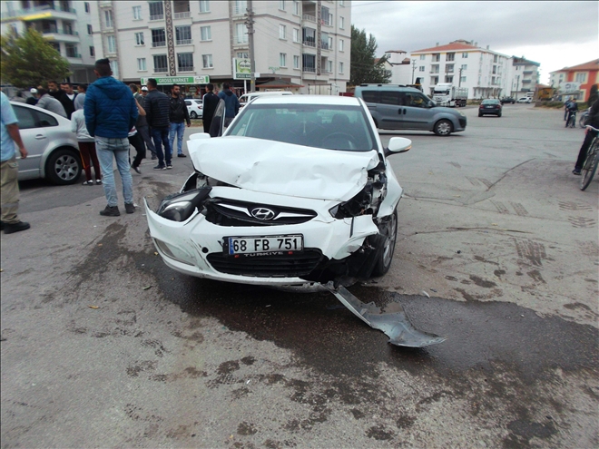 Trafik Kazası Sonrası Darp Edildi:4 Yaralı