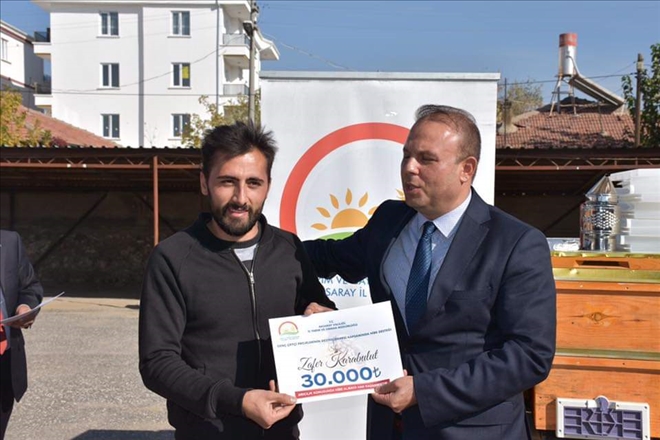 Genç Arıcılara 30 Bin Lira Hibe Desteği Verildi