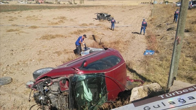 Kafa kafaya çarpıştılar: 1 ölü 3 yaralı