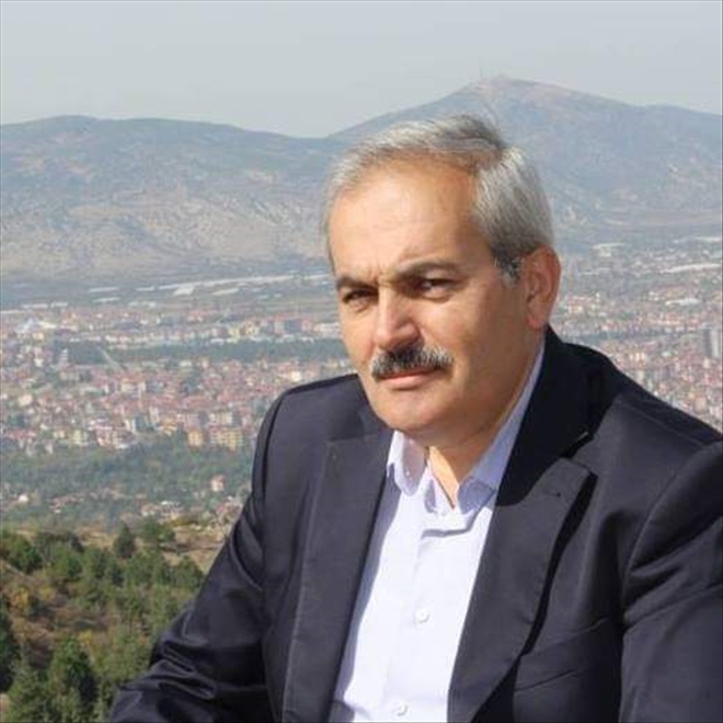 Eski  Aksaray Vali Yardımcısı evinde ölü bulundu