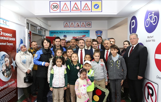 Çocuklar için trafik eğitimi koridoru oluşturuldu