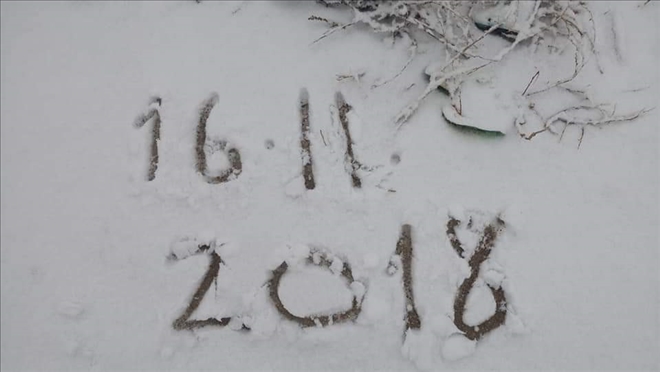 Aksaray kent merkezi ve ilçelerine mevsimin ilk karı yağdı