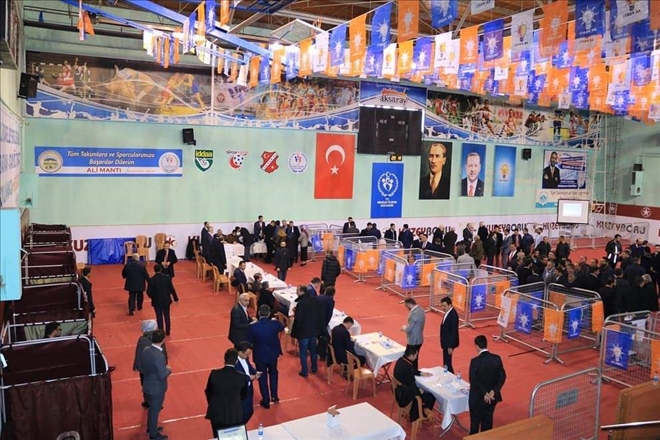 AK Parti´de temayül yoklaması başladı