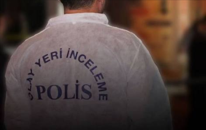 Otel odasında intihar etti