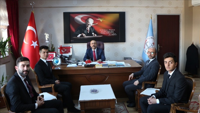 Öğrenci Meclis Başkanı´ndan Milli Eğitim Müdürüne Ziyaret