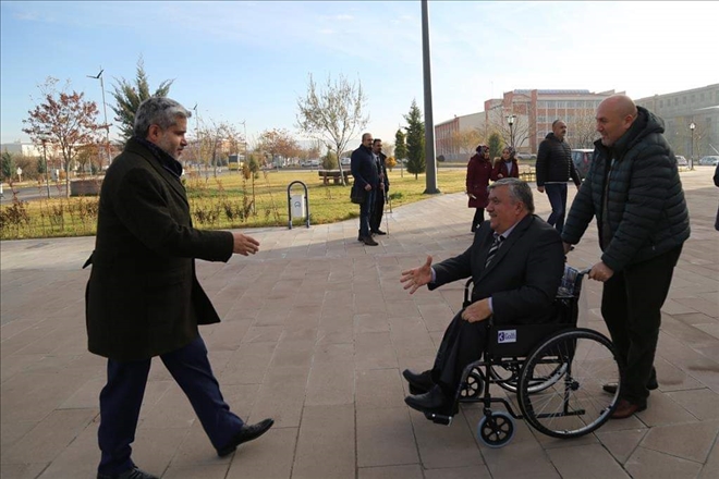 ASÜ, Engelsiz Üniversite İçin Yeşil ve Mavi Bayrağa da Talip