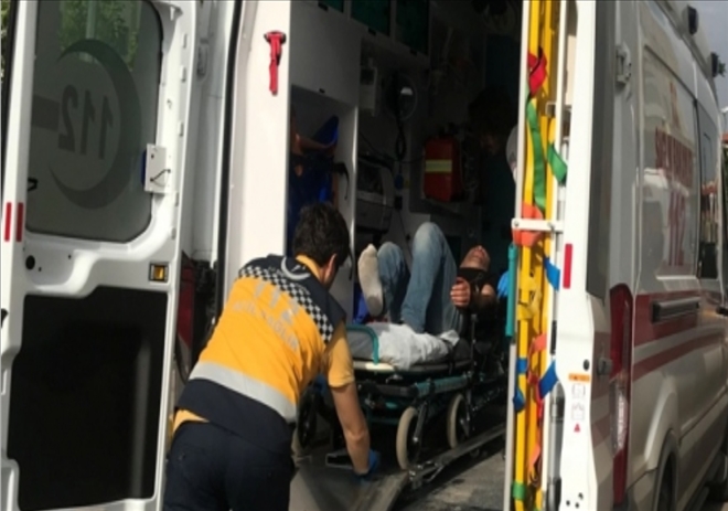 Otomobil ile motorsiklet çarpıştı:1 ölü 1 yaralı