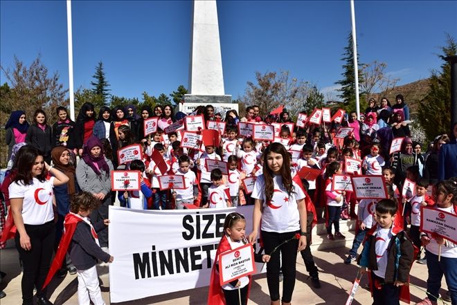 Öğrencilerden Aksaray Şehitliğine ziyaret