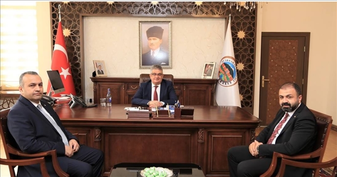 ATSO Başkanı Göktaş ve Meclis Başkanı Tekin Vali Aykut Pekmez´iziyaret etti