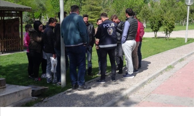 Kılıçaslan Parkında Polis Uygulaması-aksarayhaber68