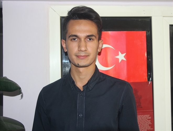 Liseli genç AK Parti´den´´aday adaylığı´´başvurusu yaptı