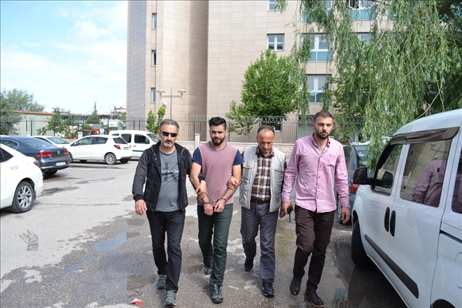 Yangından cinayet çıktı
