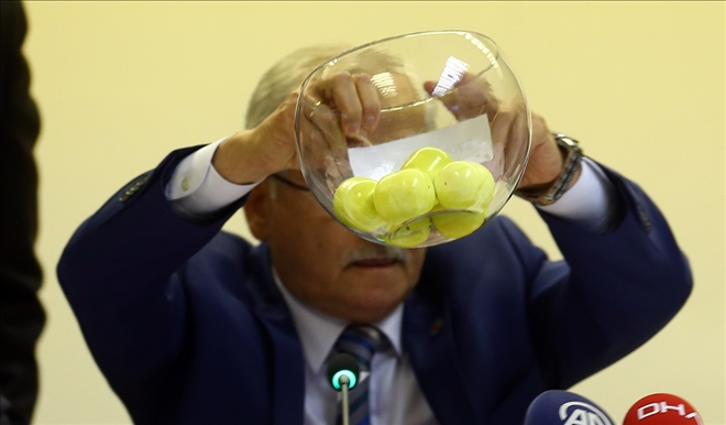 İttifakların ve siyasi partilerin pusuladaki yeri belirlendi