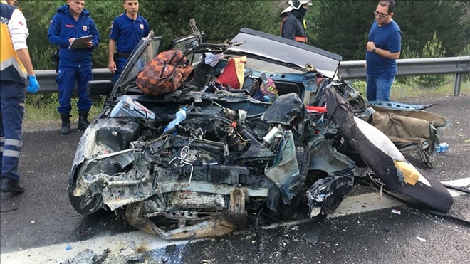 Ankara´da trafik kazası: 3 ölü 1 yaralı