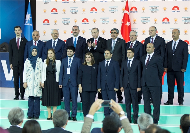 AK Parti´den gençlere hayatın her alanında destek