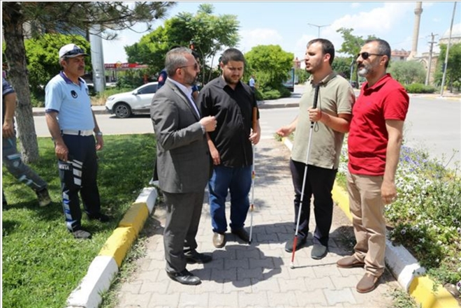 Trafik Işıkları, Görme Engelliler İçin Konuşacak