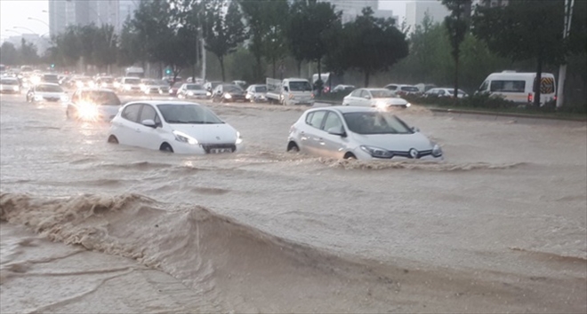 Ankara´da sele kapılan kadın hayatını kaybetti