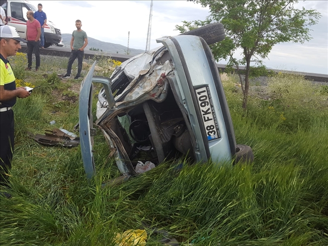 Kayseri´de otomobil devrildi: 2 ölü, 2 yaralı