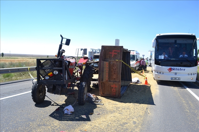 Aksaray´da traktör tıra çarptı: 1 ölü, 1 yaralı 