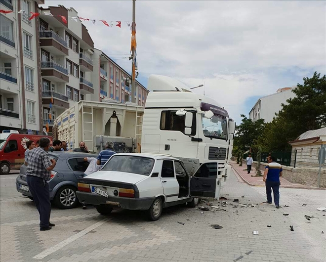 Eskil´de Kaza:2 yaralı