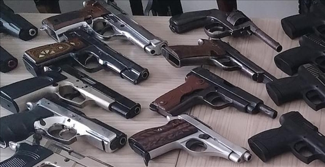  Aksaray´da Kaçak silah operasyonu