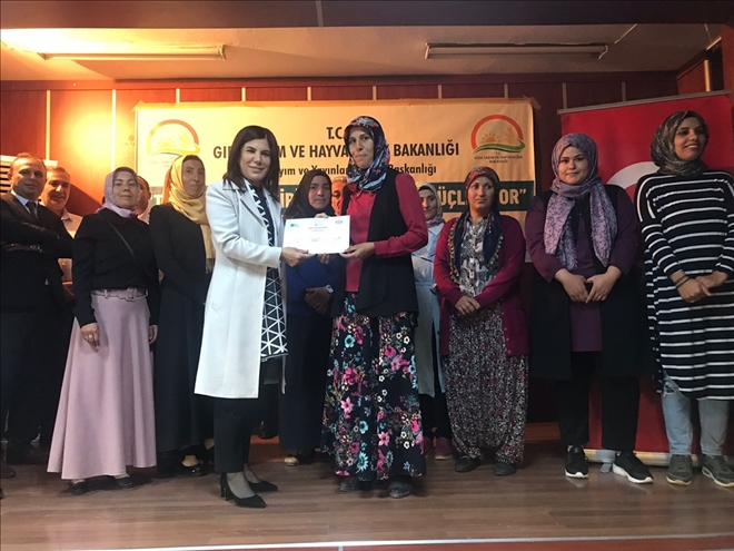 Aksaray´da kadın çiftçiler girişimcilik sertifikası aldı 