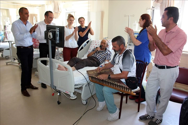 Diyaliz hastalarına müzik dinletisi