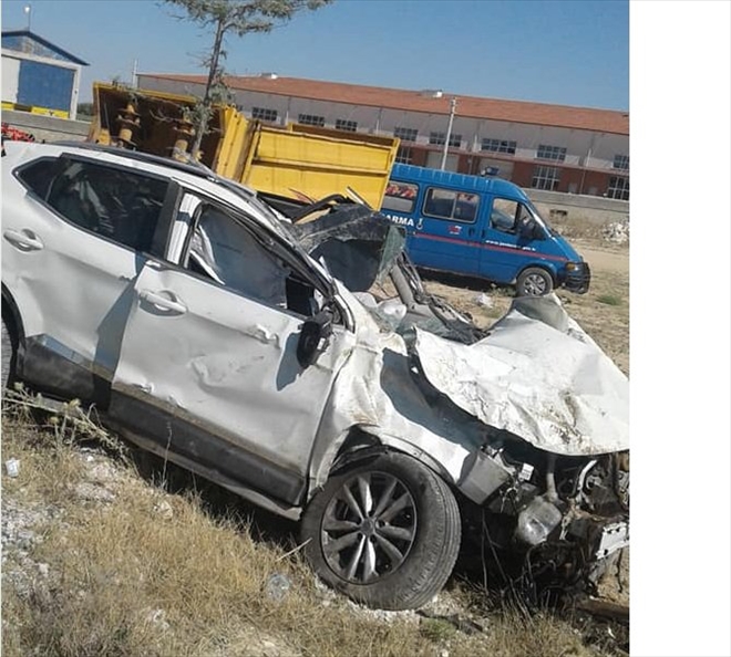 Eşmekaya´da Kaza Meydana Geldi 1´i ağır 4 Kişi Yaralandı