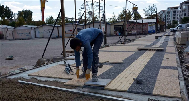 Kılavuz ve uyarı taşları engellilerin ulaşımını kolaylaştıracak