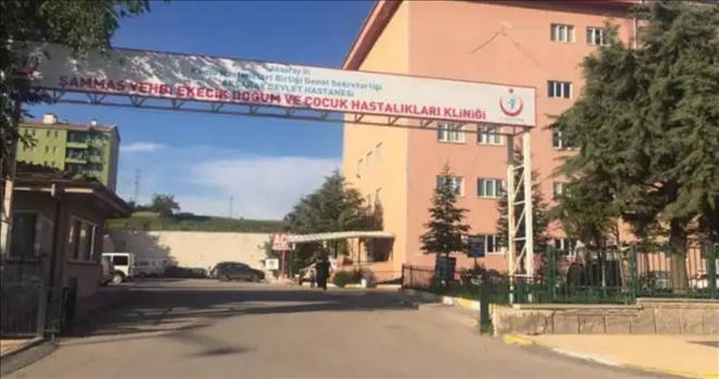 Kadın doğum ve çocuk hastanesi´nde sıra ve muayene  çilesi