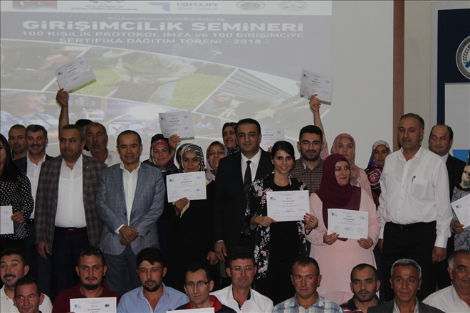 Çalışan kadınlara 400 TL çocuk bakım desteği