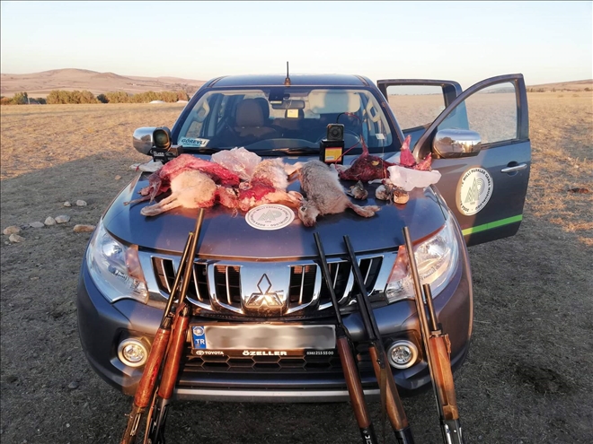 Kaçak avcılar drone ile tespit edilerek 20 bin lira para cezası kesildi