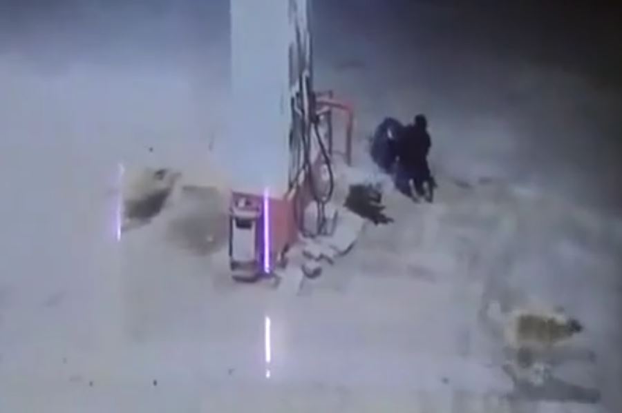 Pompa görevlisini darp ederek 3 bin TL gasb ettiler