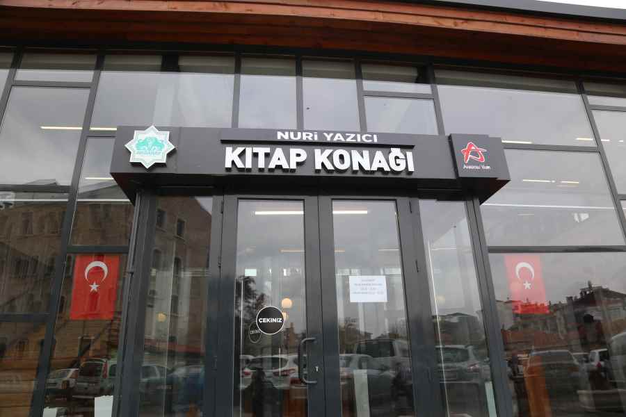 M.Nuri Yazıcı kitap konağı