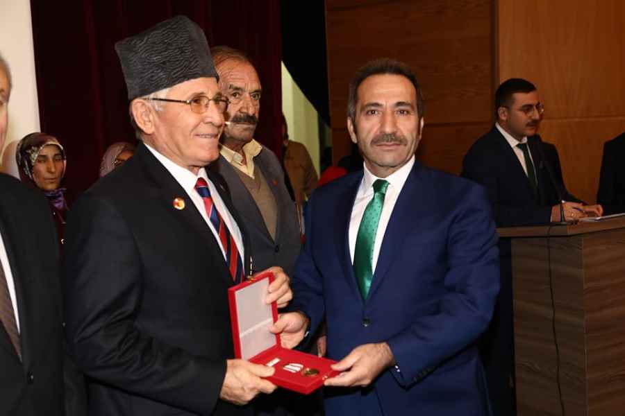 Kahraman Gazilerin madalyaları düzenlenen törenle verildi