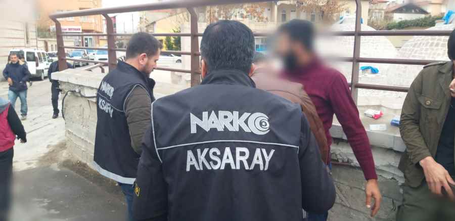 Narkotik ekiplerinden okul önlerinde denetim