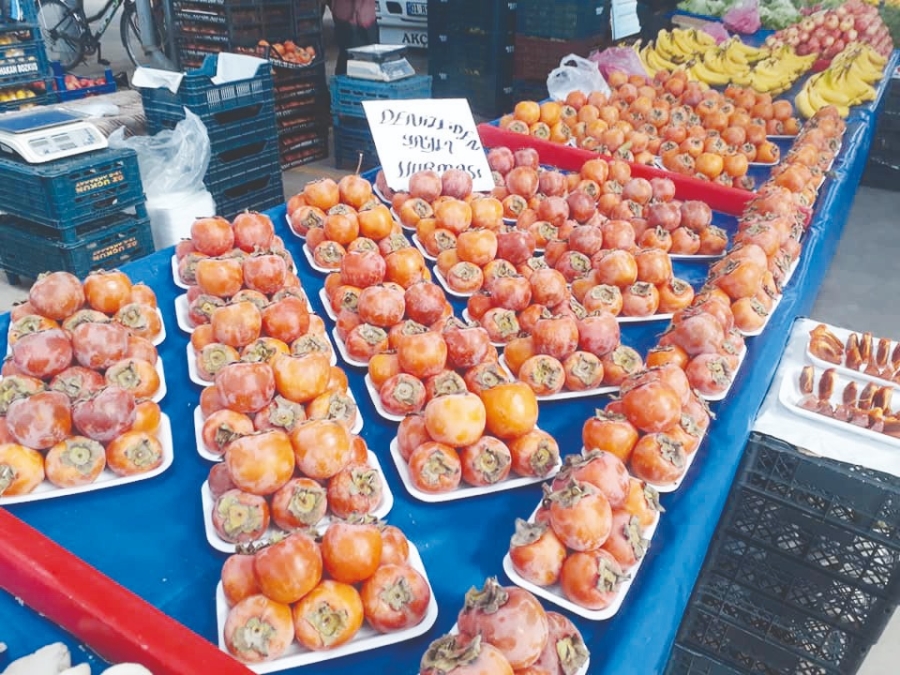 Yazlık meyveler yerini kışlıklara bıraktı